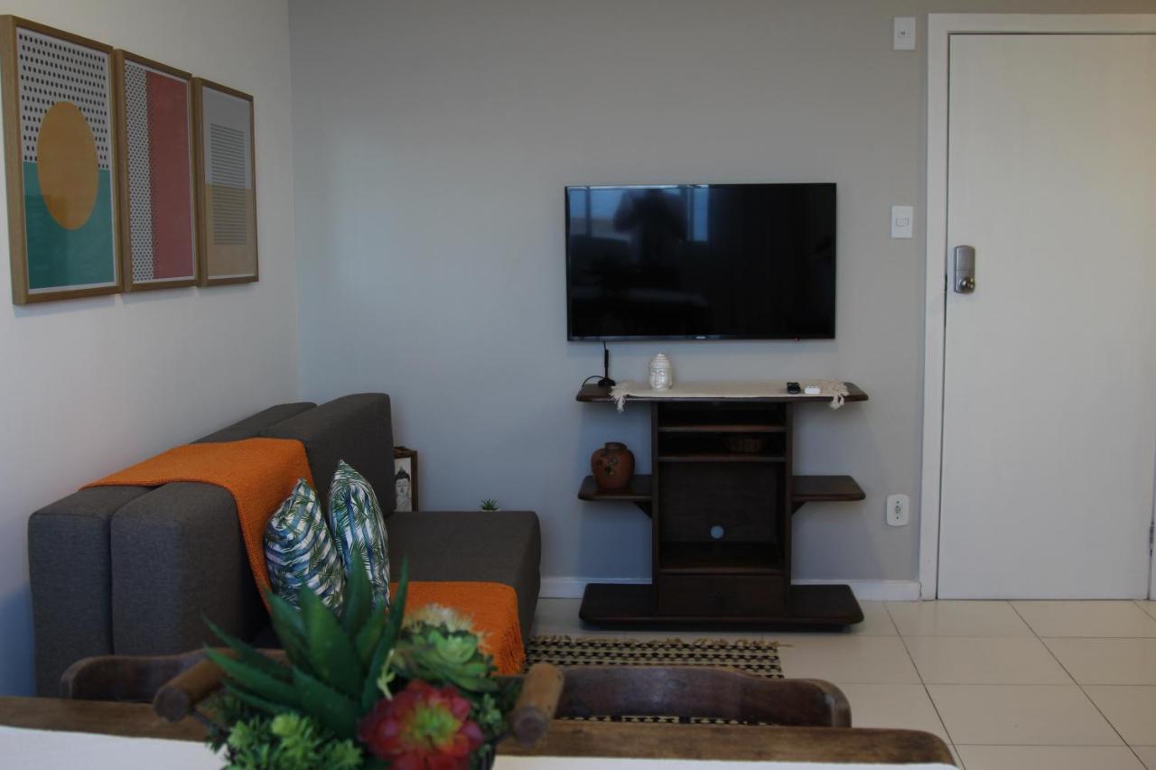 Apartamento Pe Na Areia ,frente Mar, Perto De Tudo Apartamento Salvador